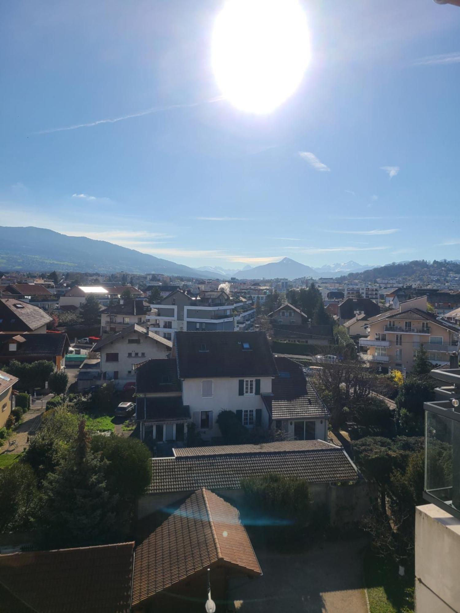 Ferienwohnung Joli T2 Proche Gare Avec Vue Annemasse Exterior foto